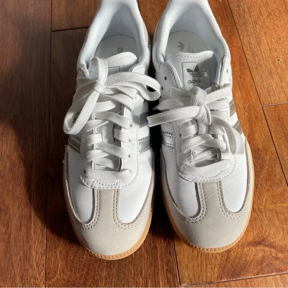 Adidas Samba OG Shoes White Silver Gray Lace Up Sneaker Rubber Sole Womens 7 - Picture 4 of 11